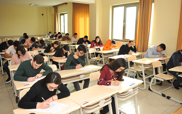 bmu-da-imtahan-sessiyasi-davam-edir